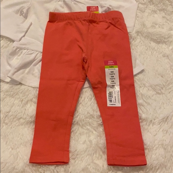 NWT. Peplum long sleeve top with matching Legging - Picture 3 of 3